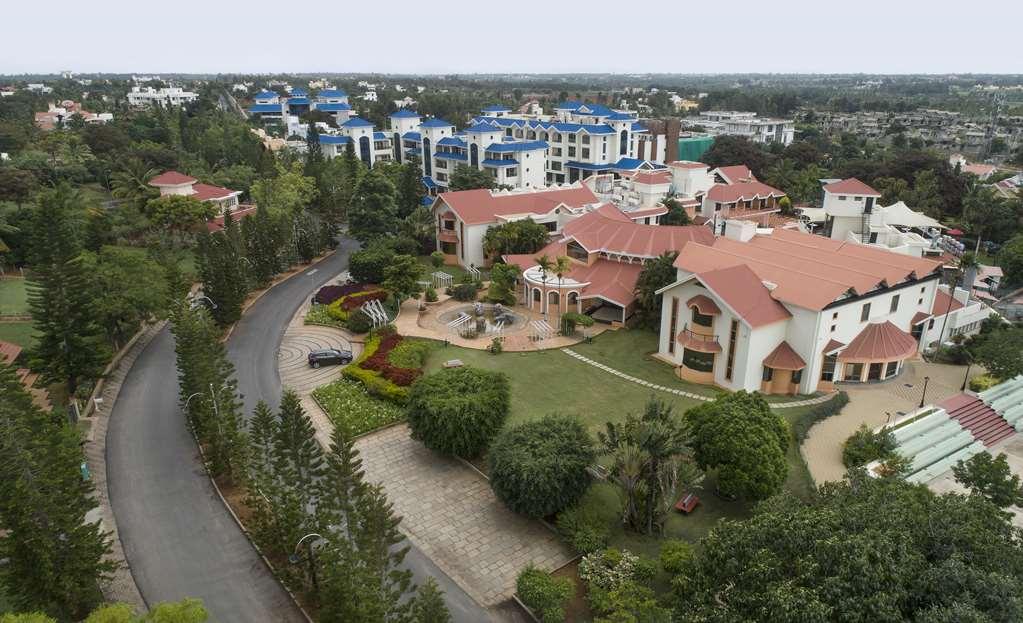 克拉克异国Spa情调度假酒店 Devanahalli 外观 照片