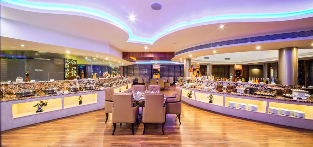 克拉克异国Spa情调度假酒店 Devanahalli 外观 照片
